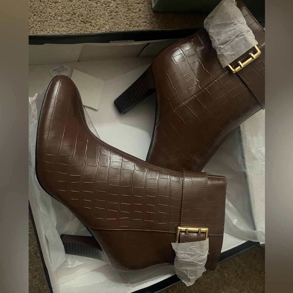 Ankle boots